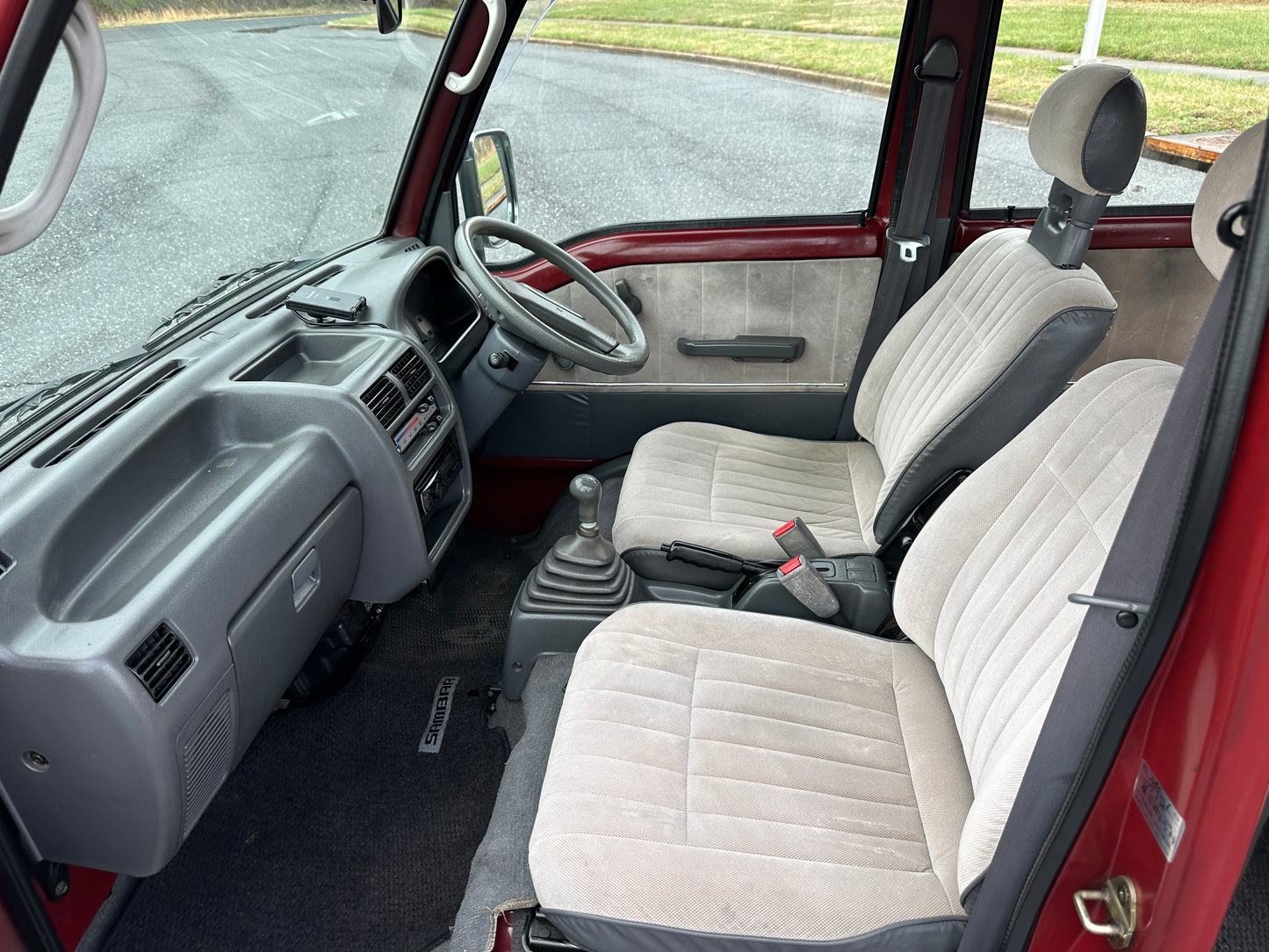 1995 SUBARU SAMBAR DIAS CLASSIC - 5 SPEED MANUAL — Lot#825