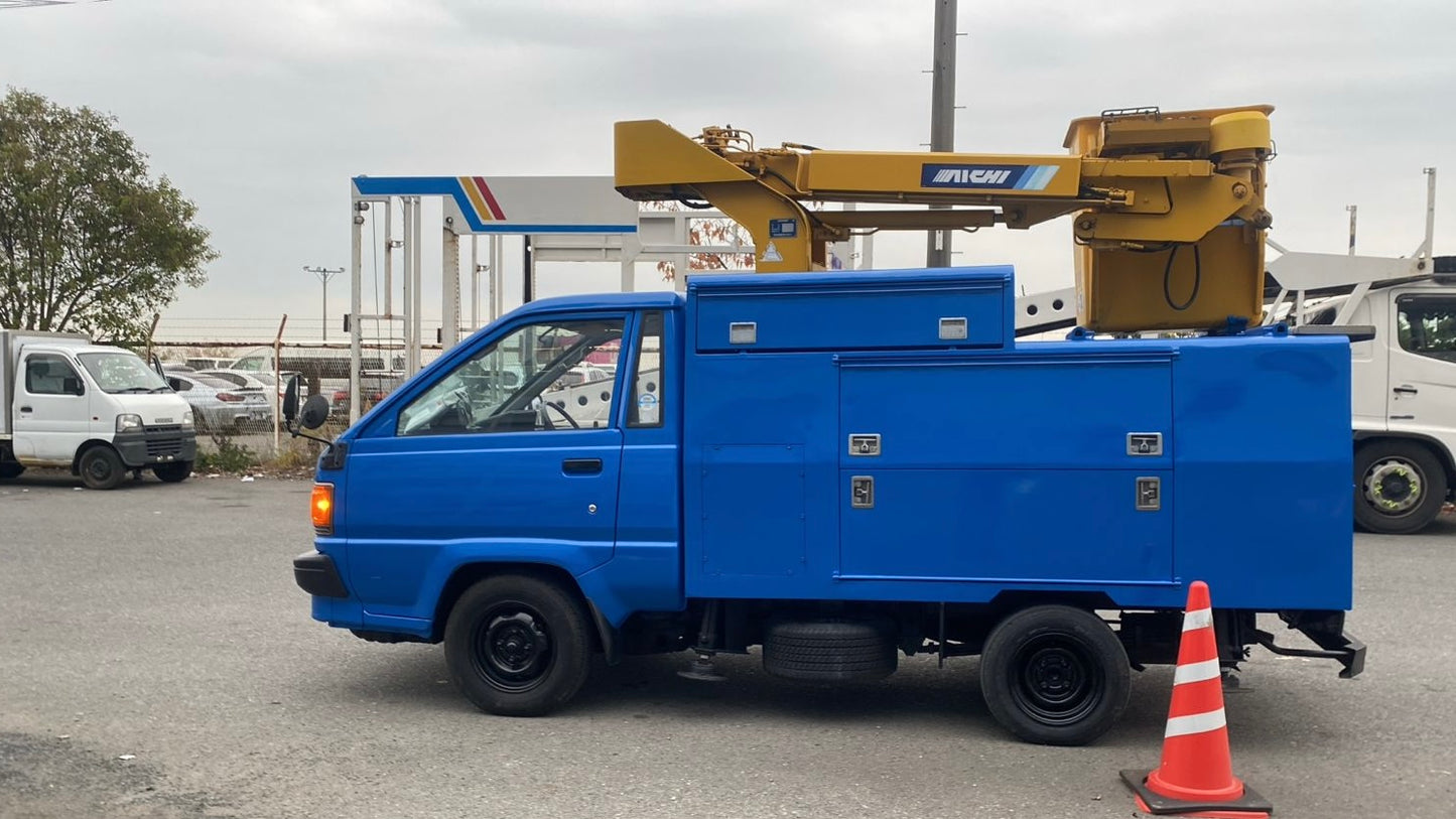 1991 TOYOTA LITEACE AICHI BUCKET TRUCK CM51