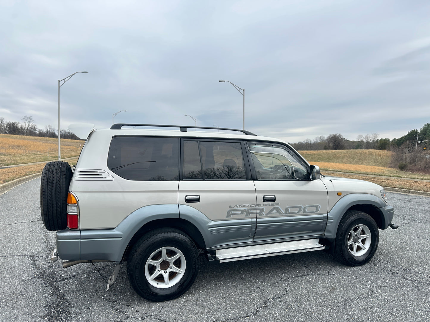 1997 Toyota Land Cruiser Prado TZ 4WD - Intercooled Turbo Diesel - Center Locking Differential — LOT#814