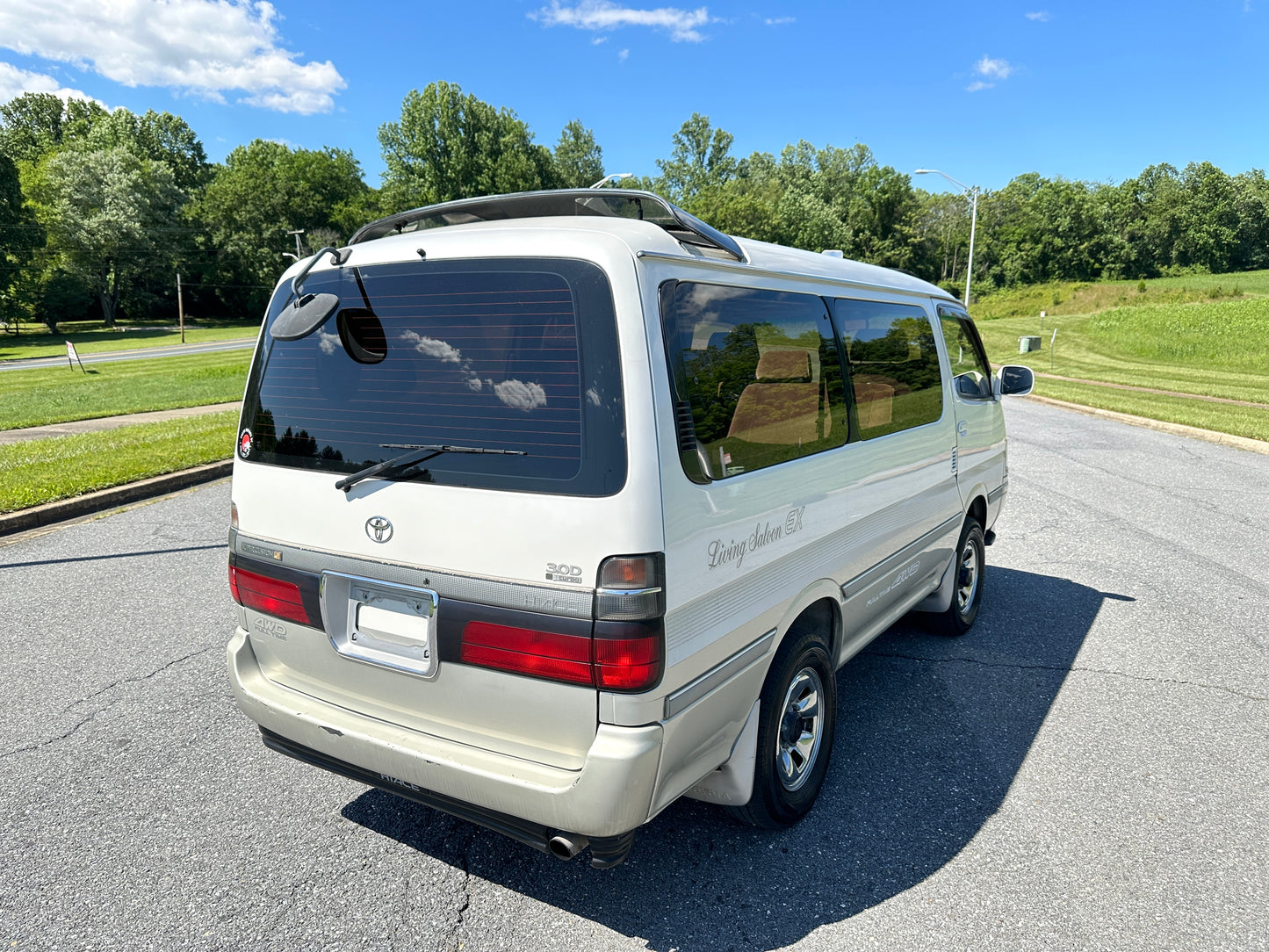 1999 TOYOTA HIACE SUPER CUSTOM G LIVING SALOON EX KZH106