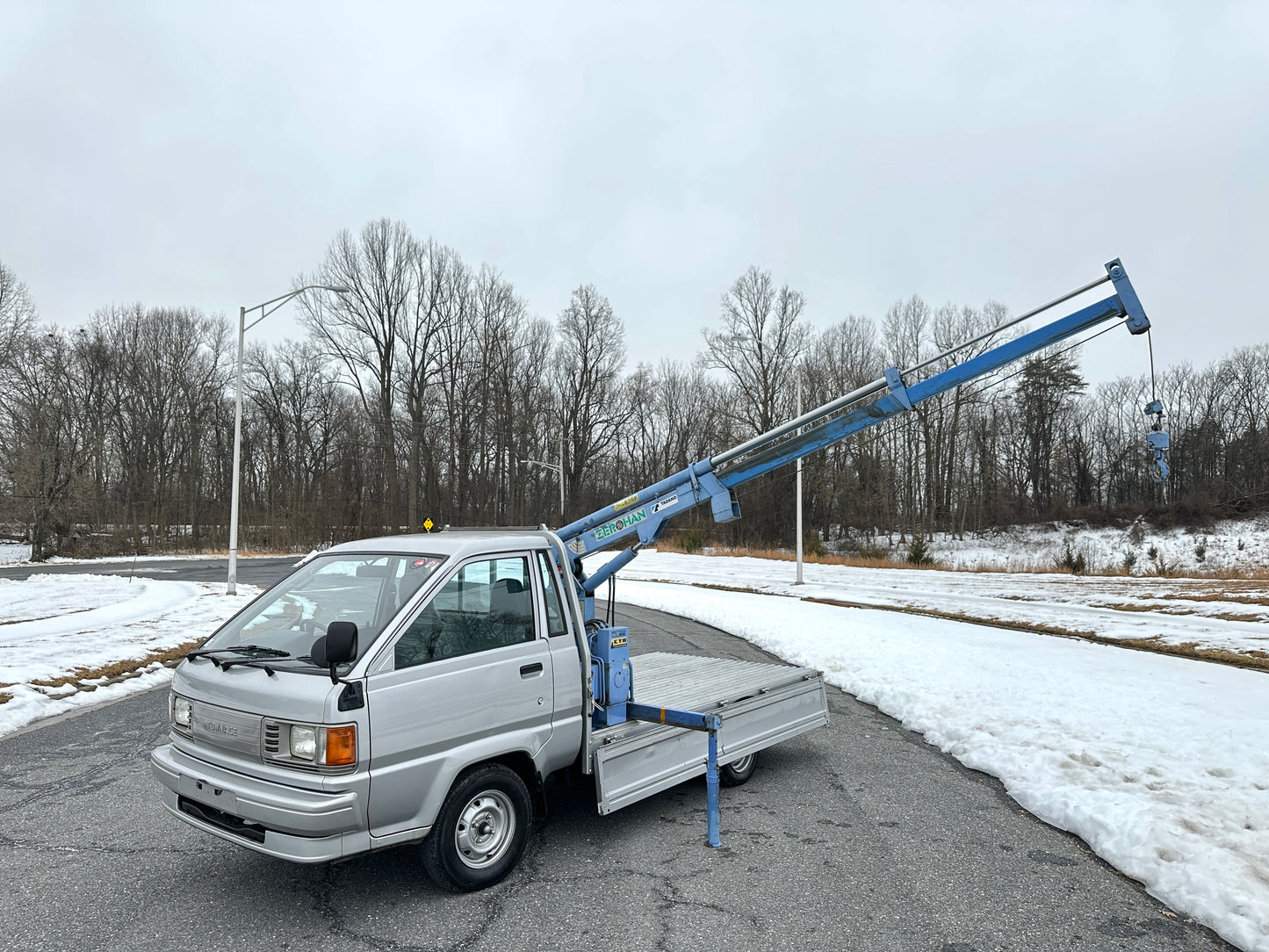 1996 TOYOTA TOWNACE CRANE TRUCK - DIESEL - A/C - 14k Miles — LOT#726