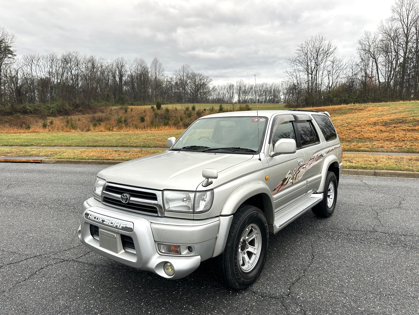 1998 TOYOTA HILUX SURF SSR-X 4WD - 4 Cylinder Gasoline — LOT#818
