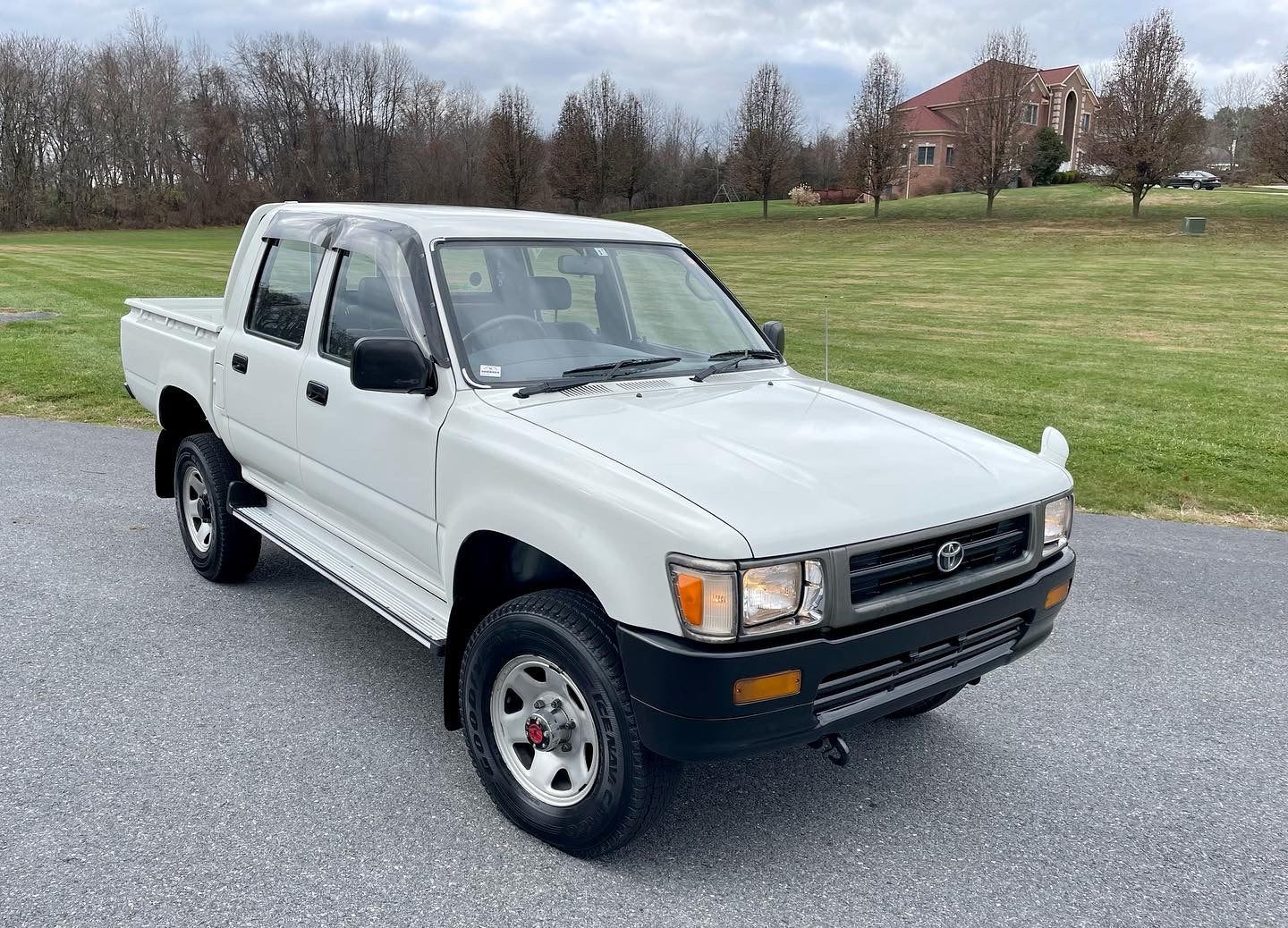 1993 TOYOTA HILUX SR LN107 Double Cab Pickup