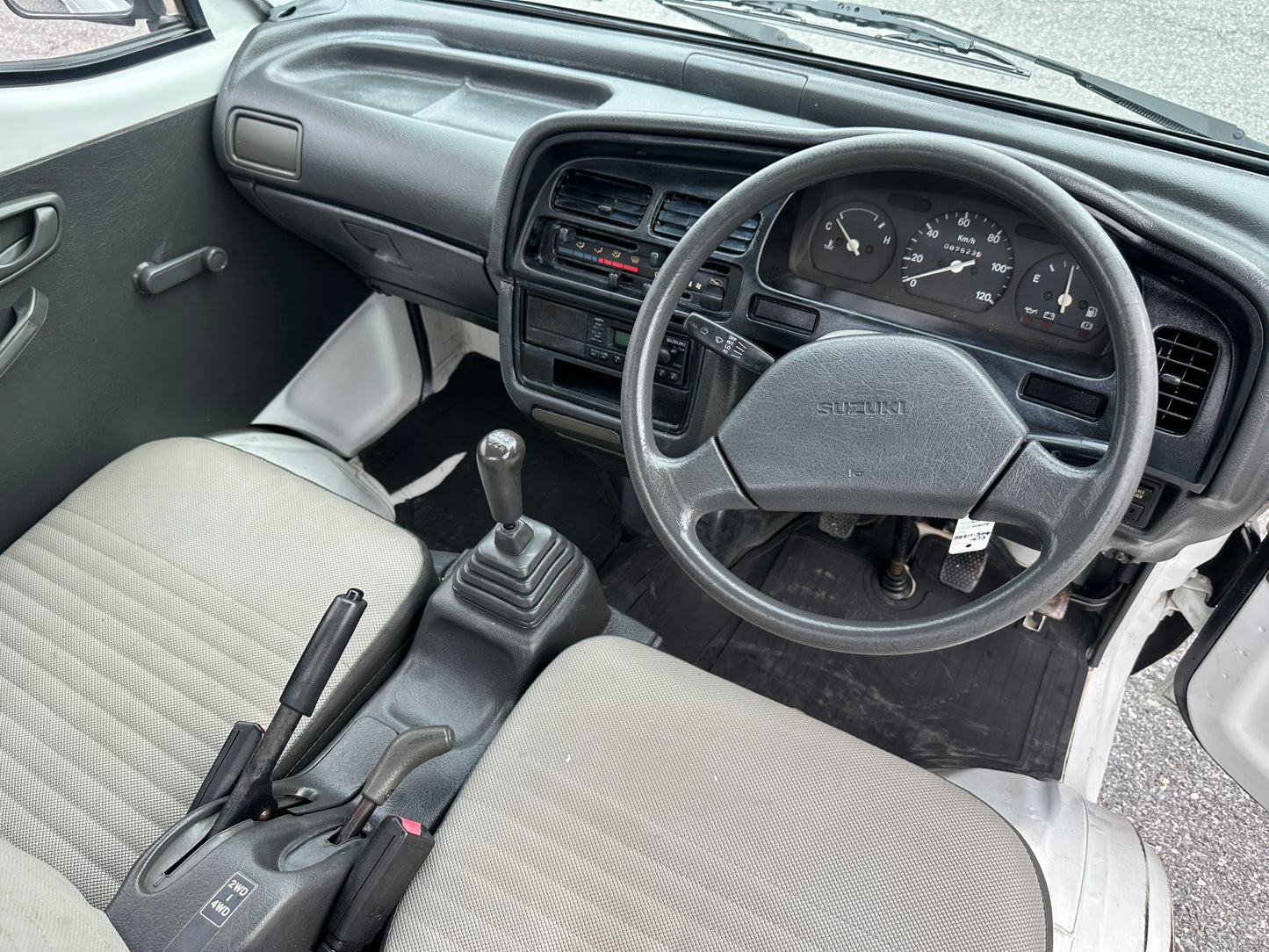 1993 SUZUKI CARRY - 4WD - AXLE LOCK — LOT#666