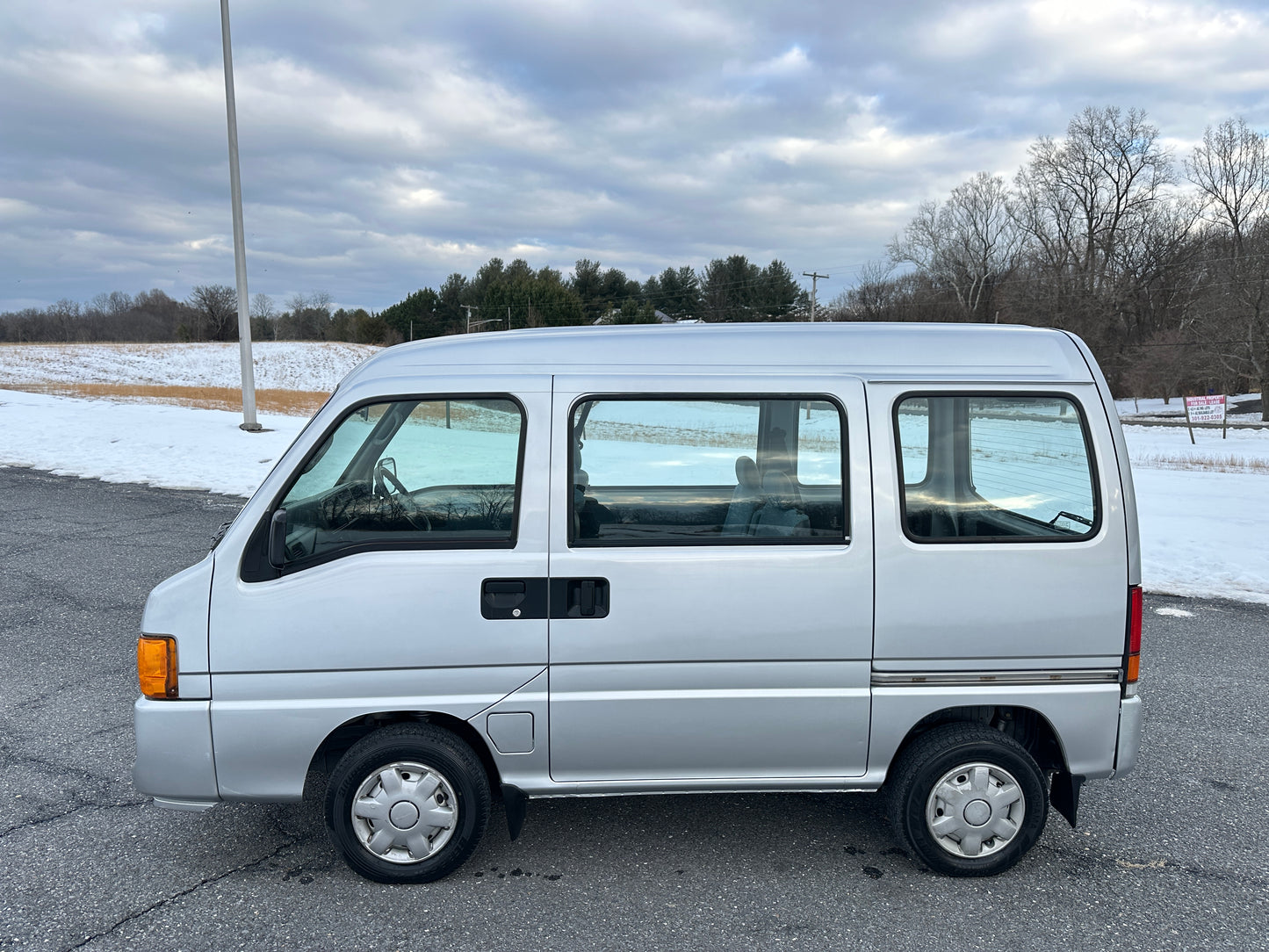 2000 SUBARU SAMBAR DIAS 4WD - 5 SPEED - FUEL INJECTION - AIRBAG — LOT#673
