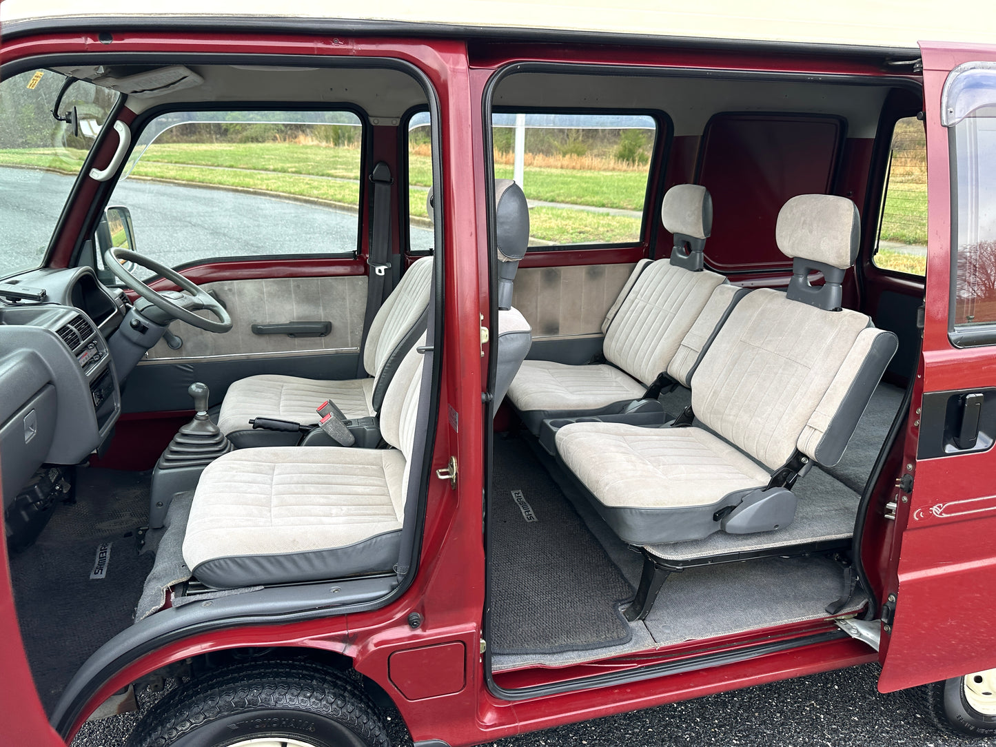 1995 SUBARU SAMBAR DIAS CLASSIC - 5 SPEED MANUAL — Lot#825
