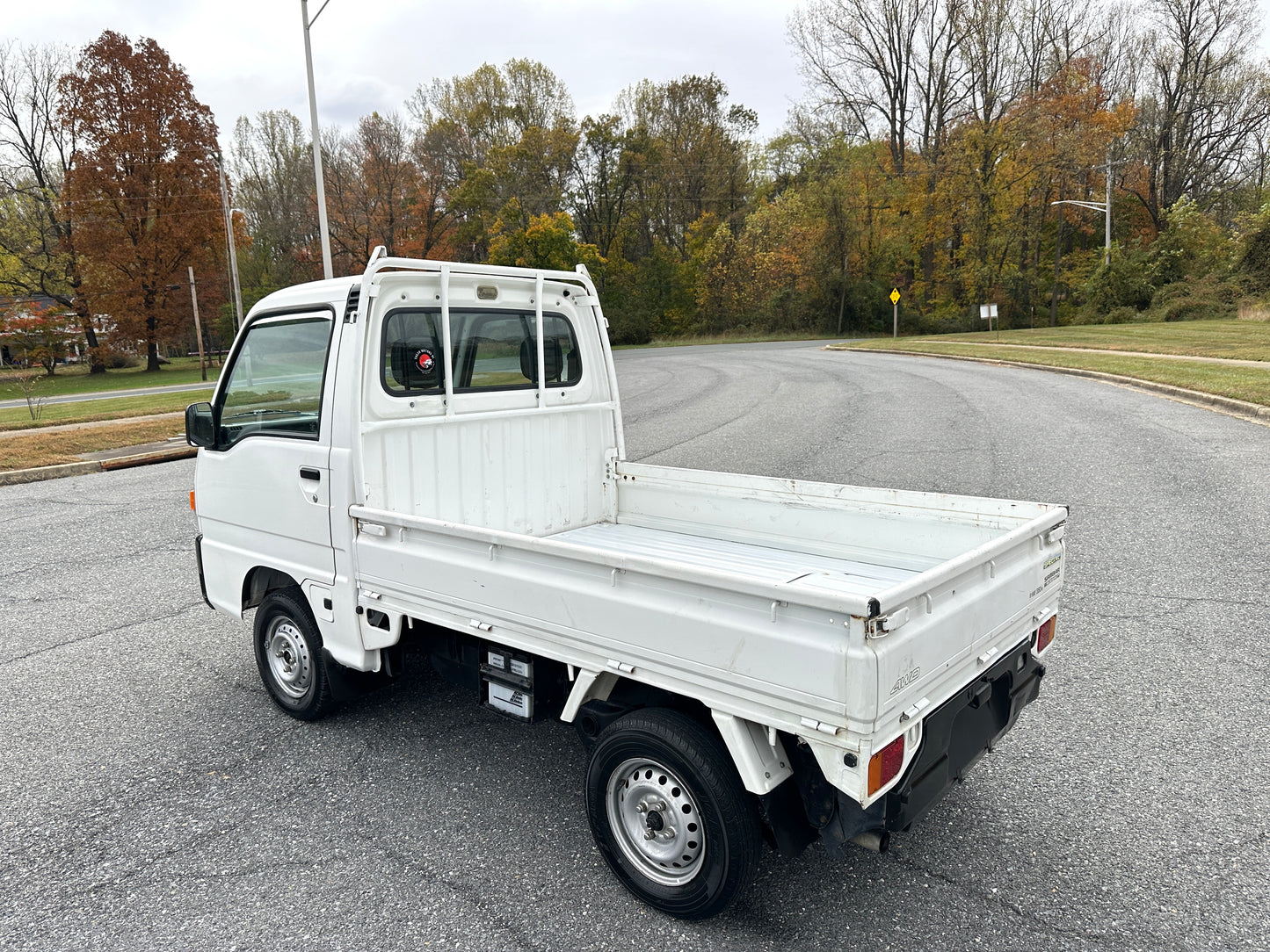1998 SUBARU SAMBAR SPECIAL 4WD - A/C — LOT#668