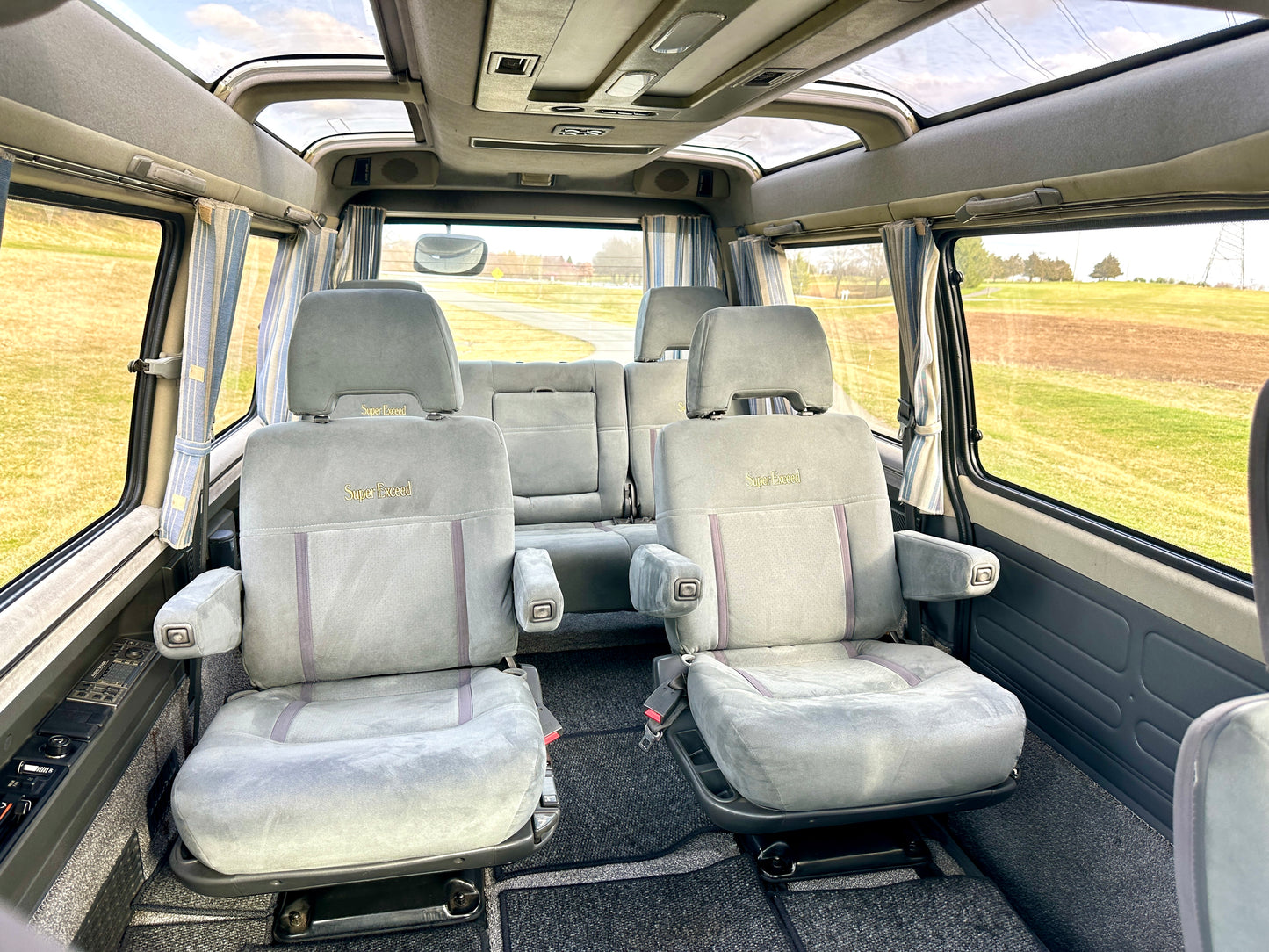1993 MITSUBISHI DELICA STAR WAGON 4WD SUPER EXCEED P35W