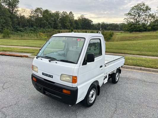 1998 SUZUKI CARRY 4WD - 5 SPEED - 38k MILES — LOT#809