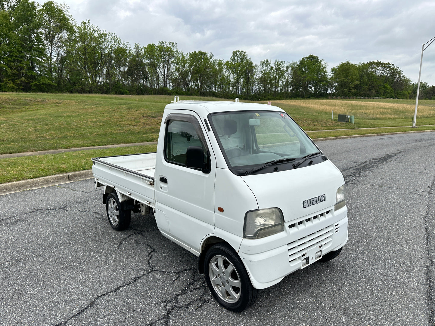 2001 SUZUKI CARRY -4WD -FUEL INJECTED -2 SPEED TRANSFERCASE -A/C — LOT#872