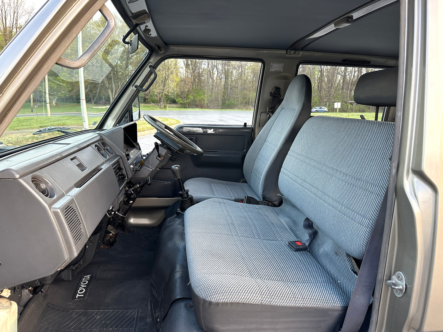 1993 TOYOTA TOYOACE LY61 DOUBLE-CAB DUMP TRUCK