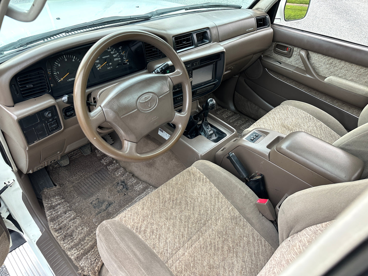 1997 TOYOTA LAND CRUISER FZJ80 VX-R 4WD - GCC SPEC - LEFT HAND DRIVE - 5 SPEED MANUAL - TRIPLE LOCKED - 56,203 Miles — LOT#859