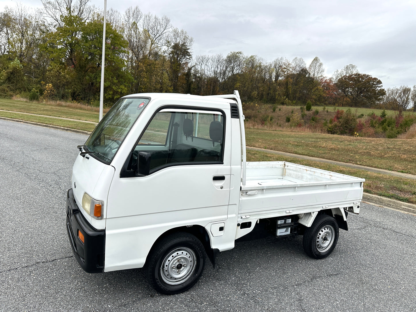 1998 SUBARU SAMBAR SPECIAL 4WD - A/C — LOT#668