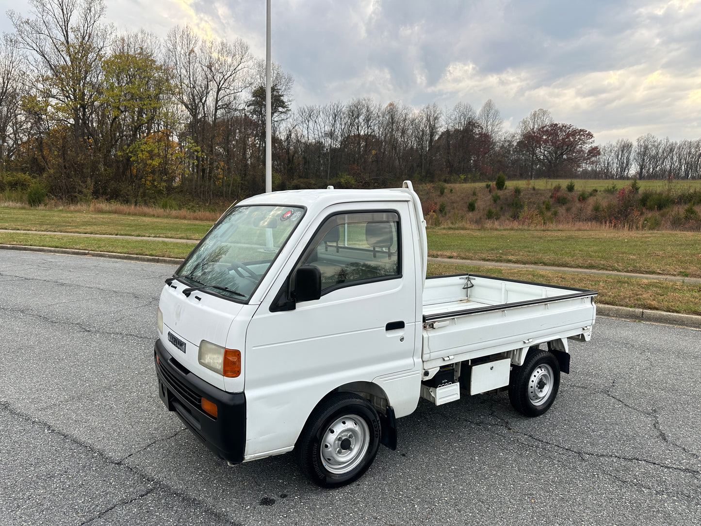 1997 SUZUKI CARRY - 4WD - AXLE LOCK - AIR CONDITIONING — LOT#672