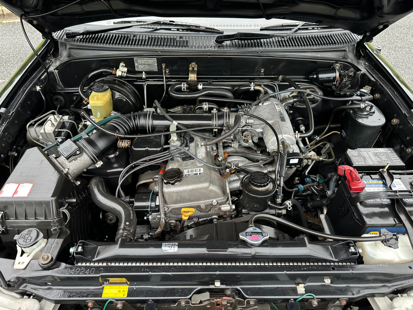 1998 TOYOTA HILUX SURF SSR-X LIMITED 4WD - 4 Cylinder Gasoline — LOT#902