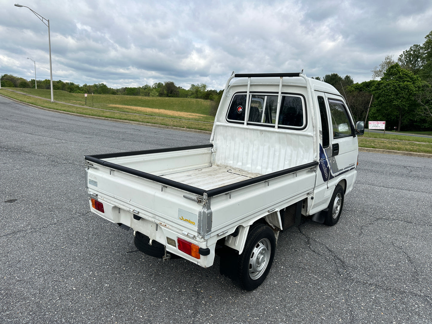 FULLY SERVICED - 1993 DAIHATSU HIJET JUMBO CUSTOM 4WD - AIR CONDITIONING — LOT#707