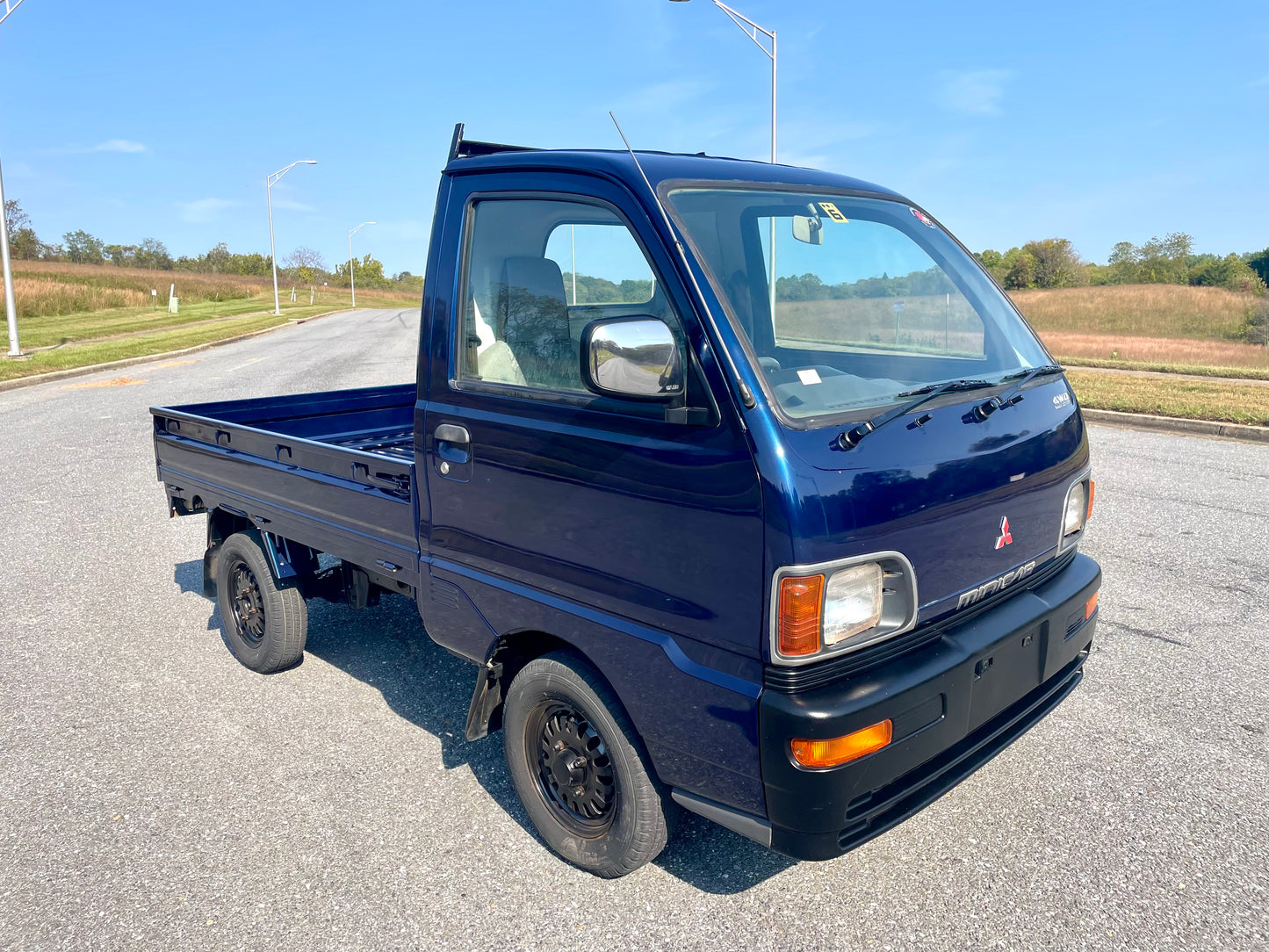 1997 MITSUBISHI MINICAB V-U42T