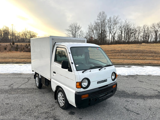 1996 SUZUKI CARRY FREEZER TRUCK - 25k MILES - A/C — LOT#780