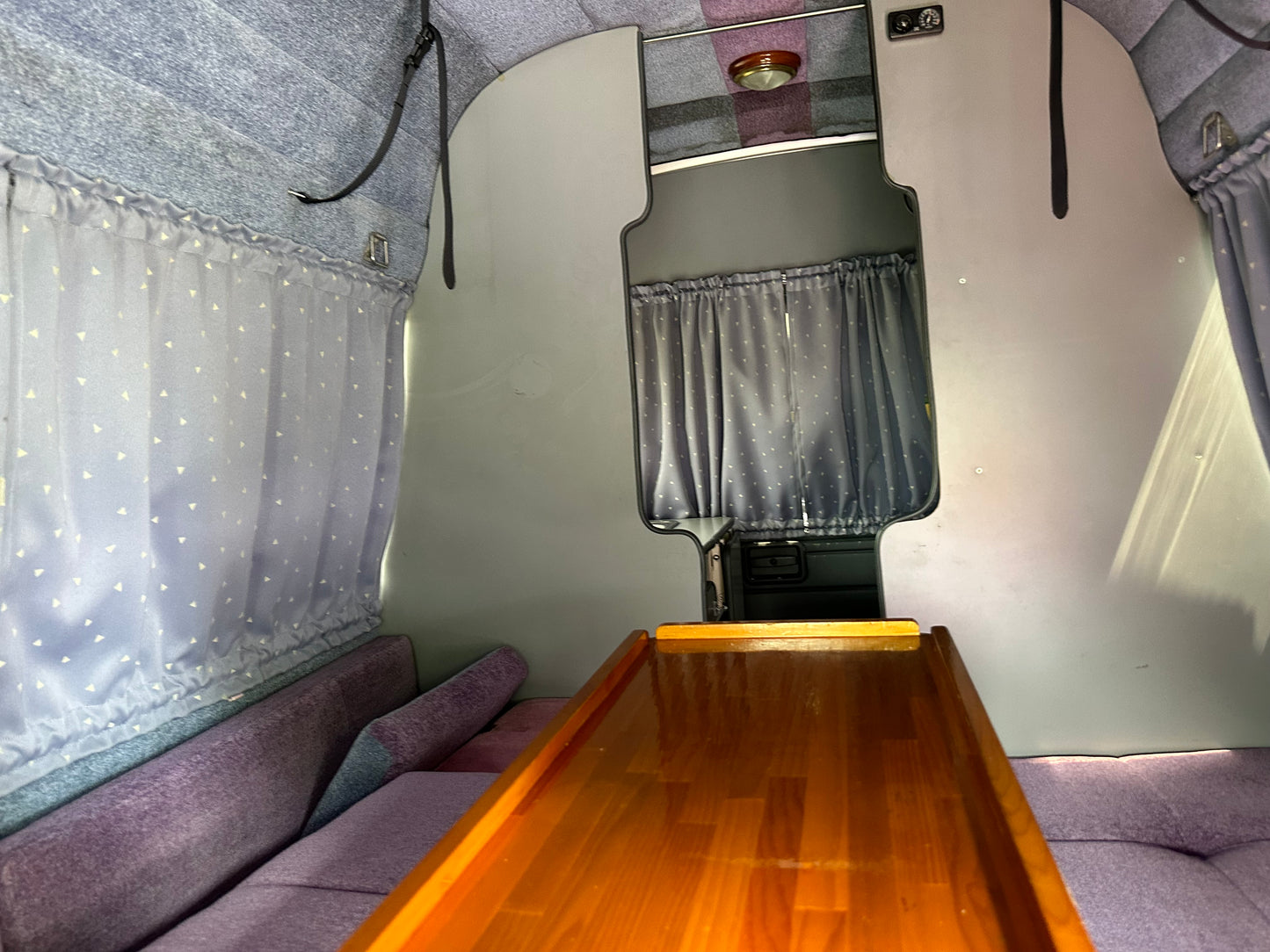 1997 TOYOTA HIACE SUPER CUSTOM CAMPER KZH138