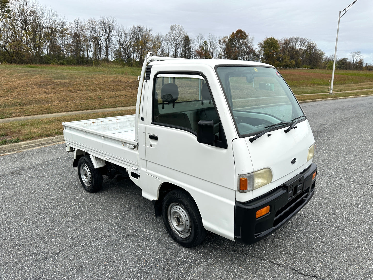 1998 SUBARU SAMBAR SPECIAL 4WD - A/C — LOT#668