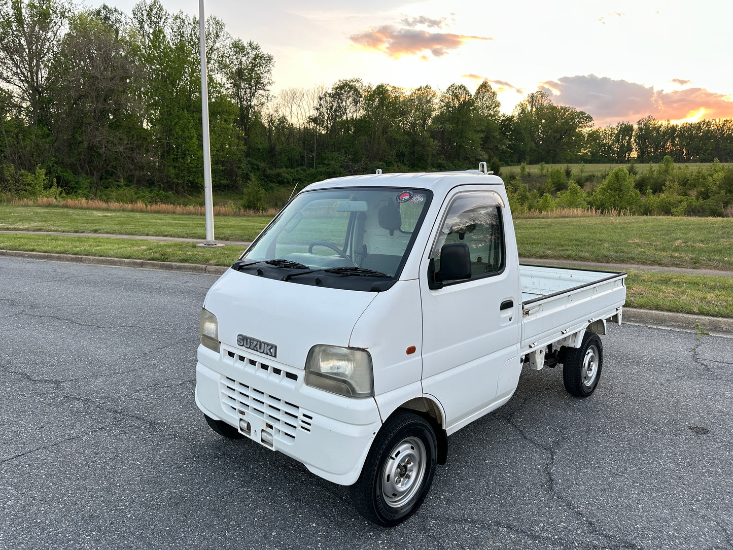 2001 SUZUKI CARRY -4WD -FUEL INJECTED -2 SPEED TRANSFERCASE -A/C — LOT#873