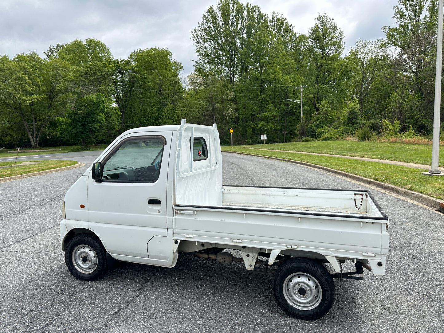 1999 SUZUKI CARRY -4WD - POWER WINDOWS - FUEL INJECTED - 2 SPEED TRANSFERCASE -A/C — LOT#848