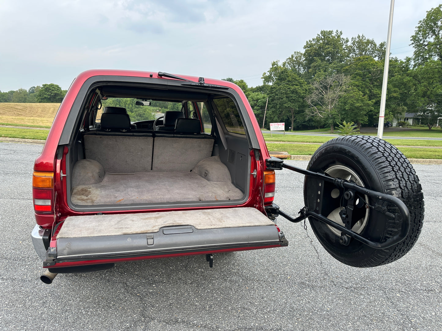 1995 TOYOTA HILUX SURF SSR-X - 4WD - TURBO DIESEL — LOT#576