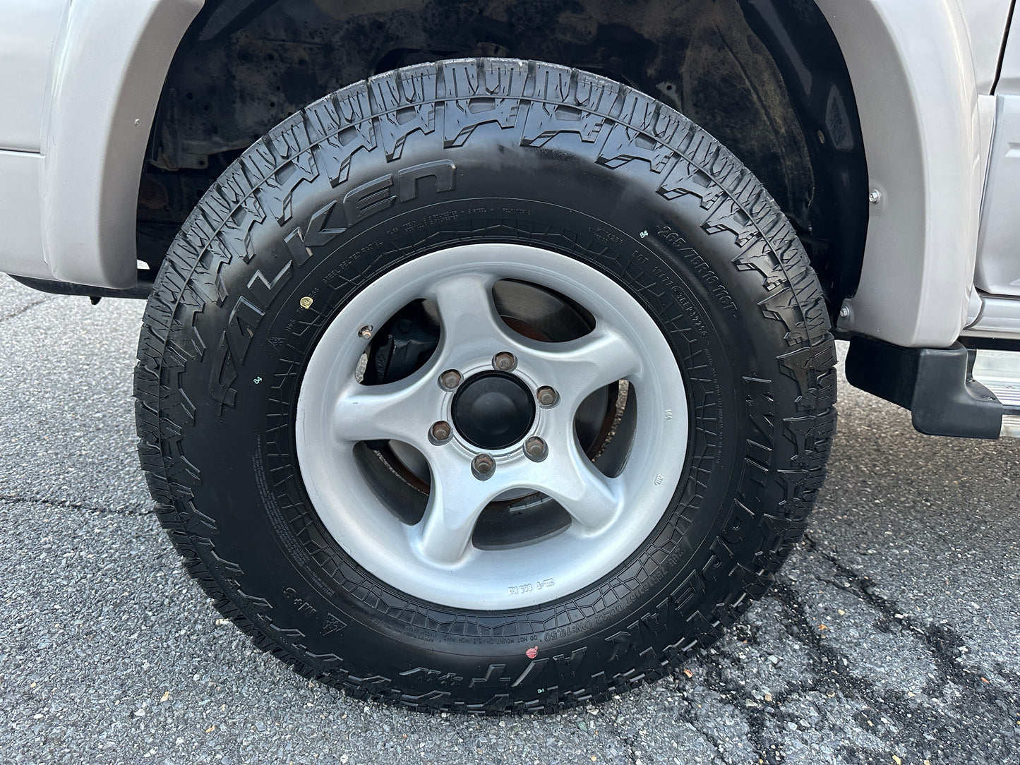 1996 Toyota Hilux Surf SSR-G 4X4 - INTERCOOLED TURBO DIESEL — LOT#822