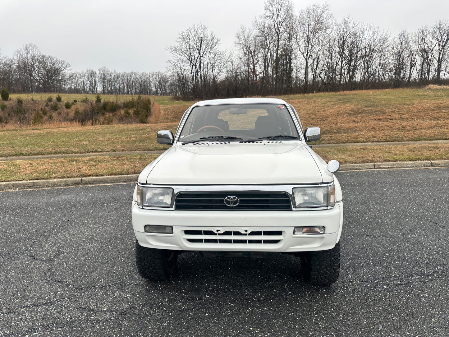 1995 TOYOTA HILUX SURF SSR-X LIMITED - 4WD - TURBO DIESEL — LOT#703