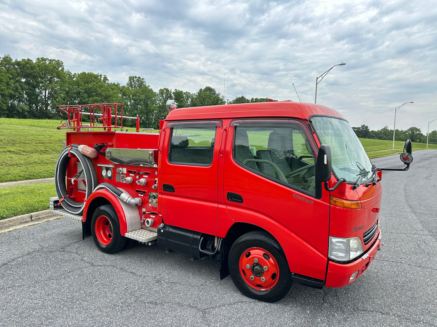 1999 TOYOTA DYNA JAPANESE FIRE TRUCK - DIESEL - 6,528 MILES — LOT#855