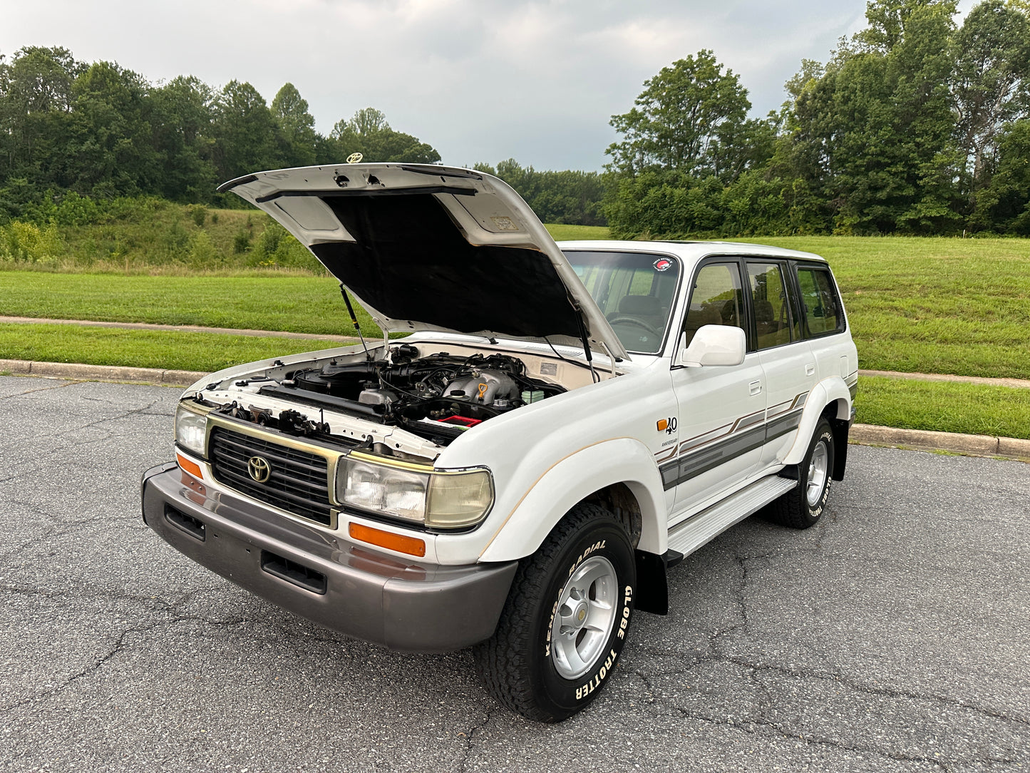 1997 TOYOTA LAND CRUISER FZJ80 VX-R 4WD - GCC SPEC - LEFT HAND DRIVE - 5 SPEED MANUAL - TRIPLE LOCKED - 56,203 Miles — LOT#859