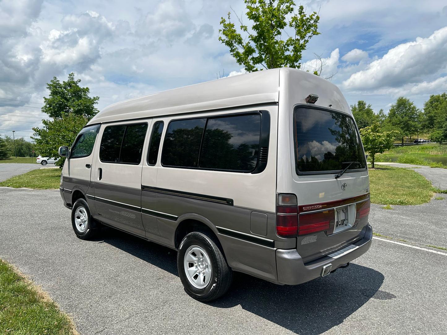 1997 TOYOTA HIACE SUPER CUSTOM CAMPER KZH138