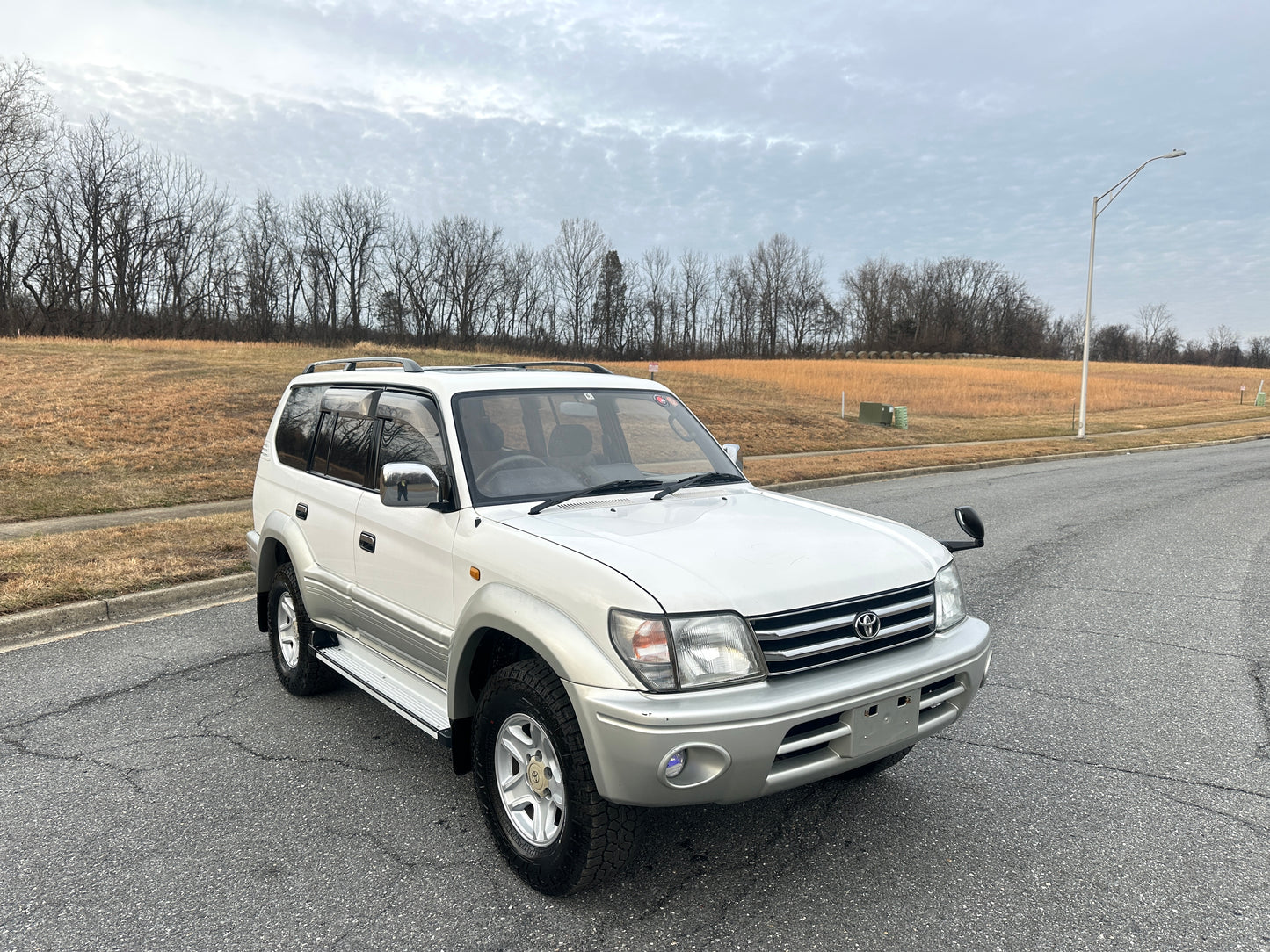 1998 Toyota Land Cruiser Prado TX Limited 4WD - 4 Cylinder Gasoline — LOT#695