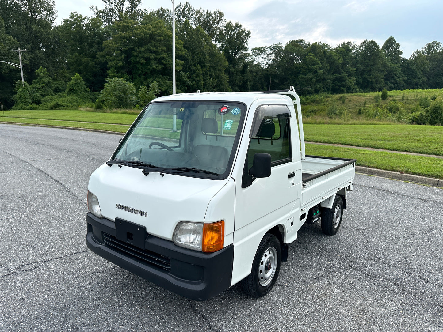 2000 SUBARU SAMBAR 4WD - A/C - FUEL INJECTION & AIRBAG — LOT 600