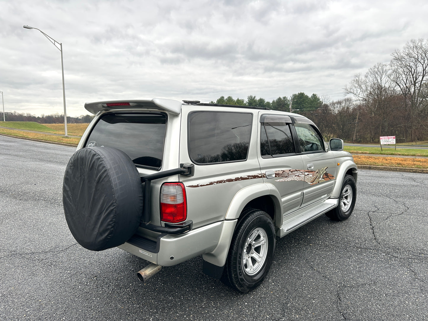 1998 TOYOTA HILUX SURF SSR-X 4WD - 4 Cylinder Gasoline — LOT#818