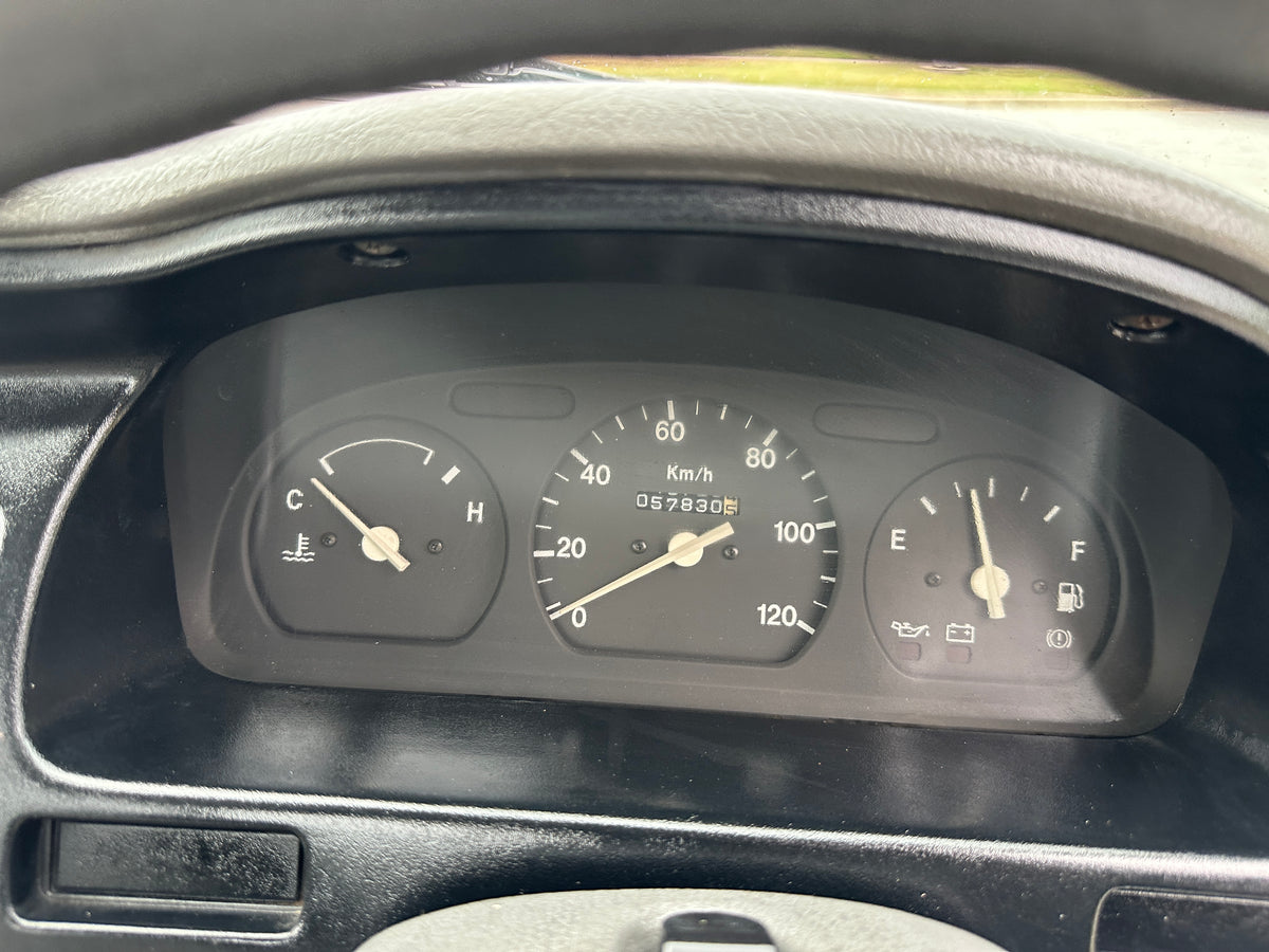 1998 SUZUKI CARRY 3-WAY DUMP - 4WD - A/C - 35k MILES — LOT#956