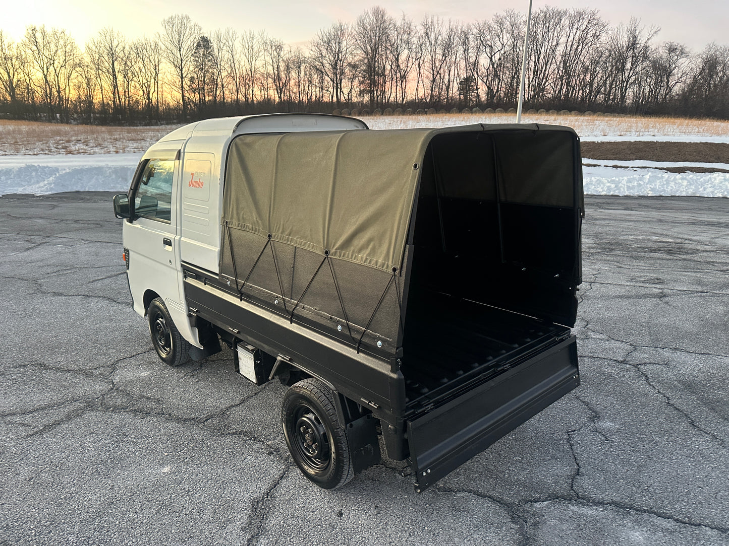 1997 DAIHATSU HIJET SUPER JUMBO 4WD - A/C - EXTENDED CAB WITH HIGH ROOF — LOT#692