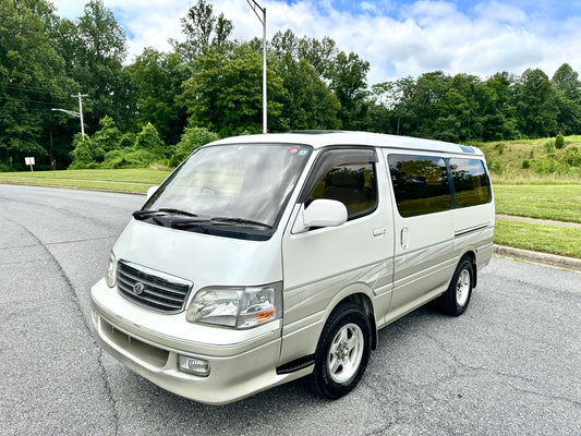 1999 TOYOTA HIACE SUPER CUSTOM LIVING SALOON EX 4WD — INTERCOOLER TURBO DIESEL — LOT#591