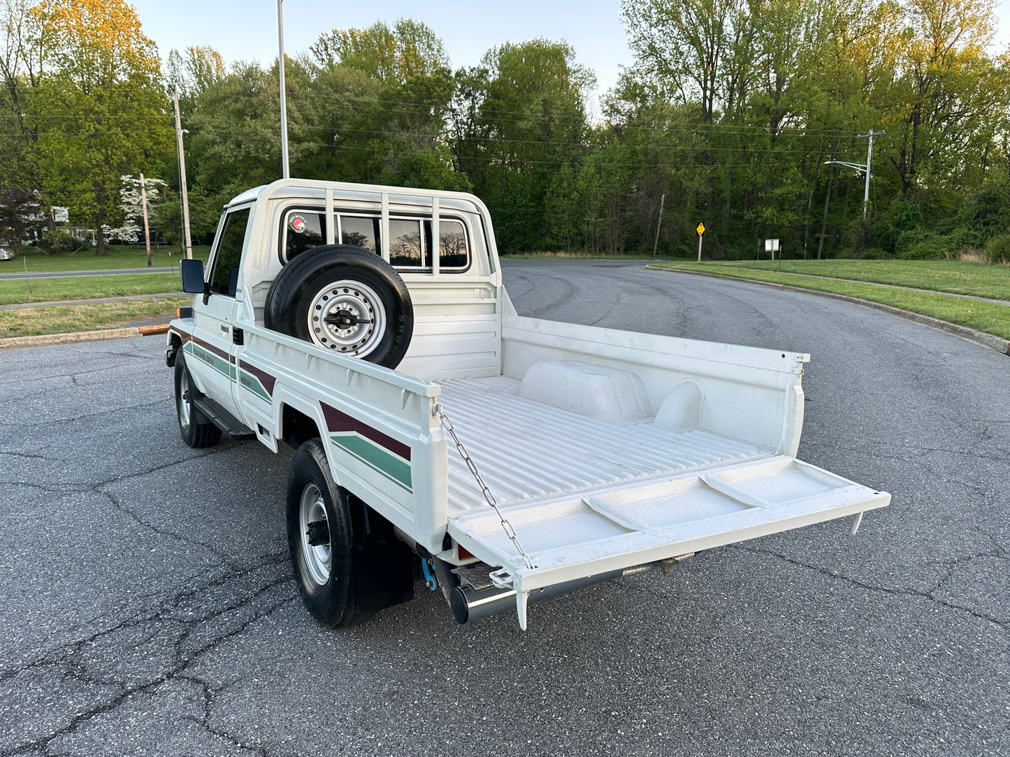 1999 TOYOTA LAND CRUISER FZJ75 PICKUP 4WD - GCC SPEC - LEFT HAND DRIVE - 5 SPEED MANUAL — LOT#854