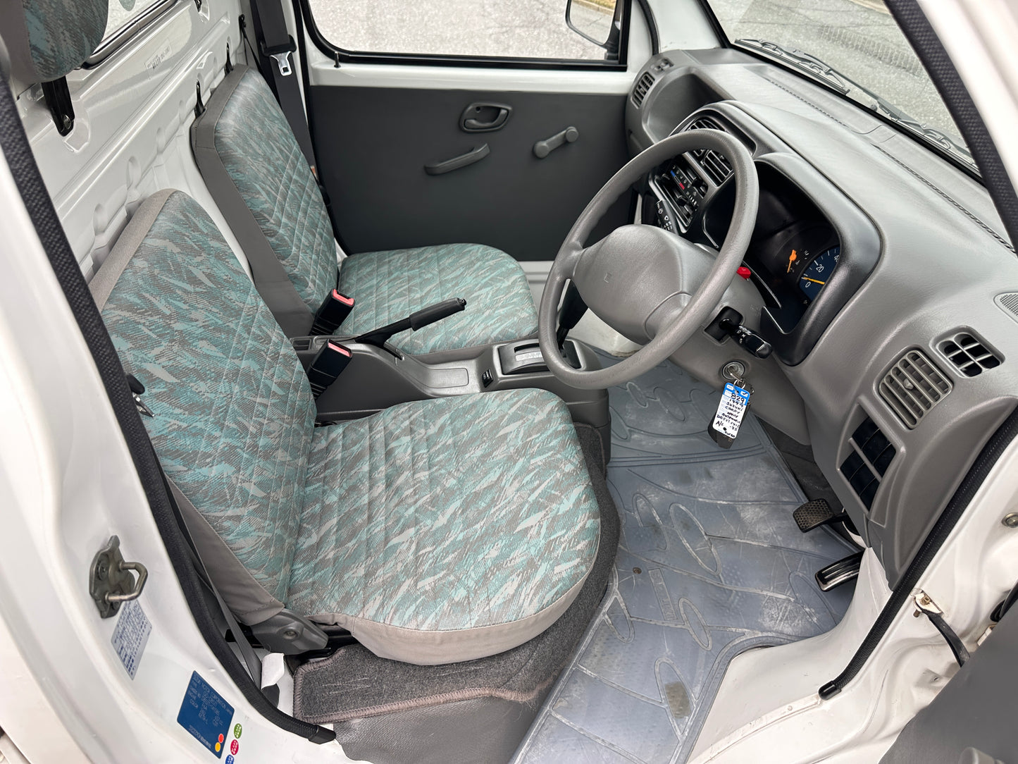 1999 SUZUKI CARRY TURBO 4WD - A/C - FUEL INJECTED - 15K Miles — LOT#829