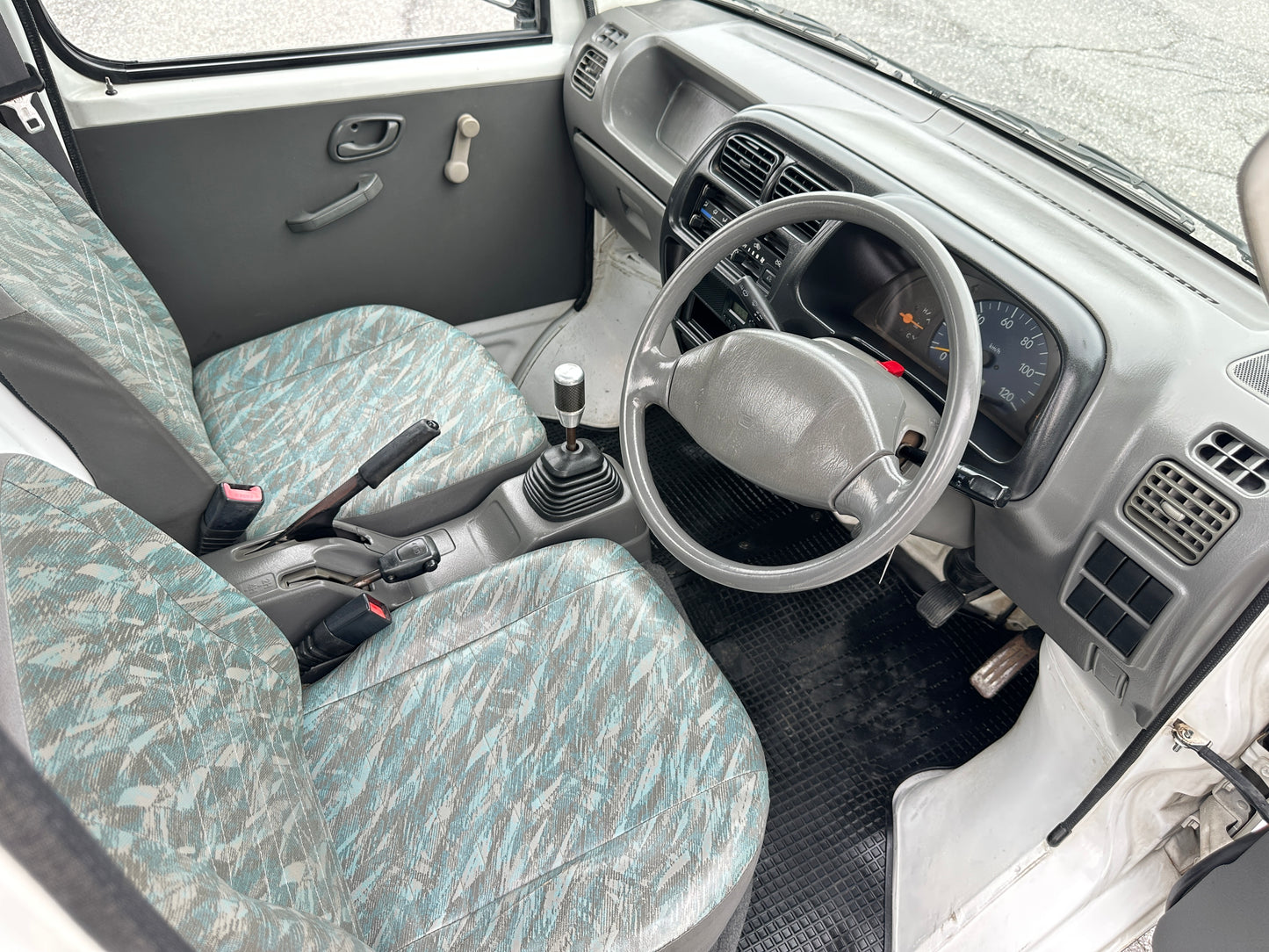 1999 SUZUKI CARRY -4WD -FUEL INJECTED -2 SPEED TRANSFER-CASE  -AIR CONDITIONING — LOT#598