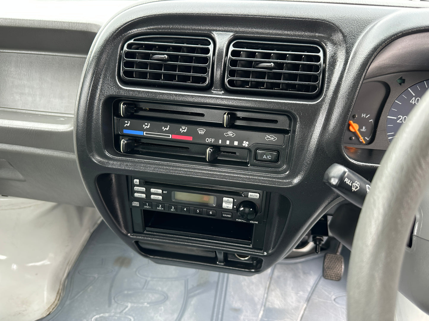 1999 SUZUKI CARRY TURBO 4WD - A/C - FUEL INJECTED - 15K Miles — LOT#829