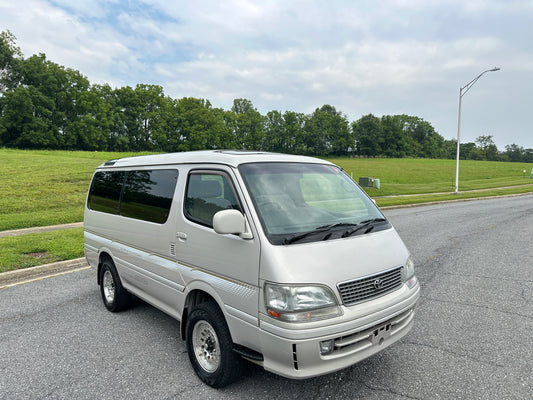 1998 TOYOTA HIACE SUPER CUSTOM G KZH106 4WD - TURBO DIESEL — LOT#722