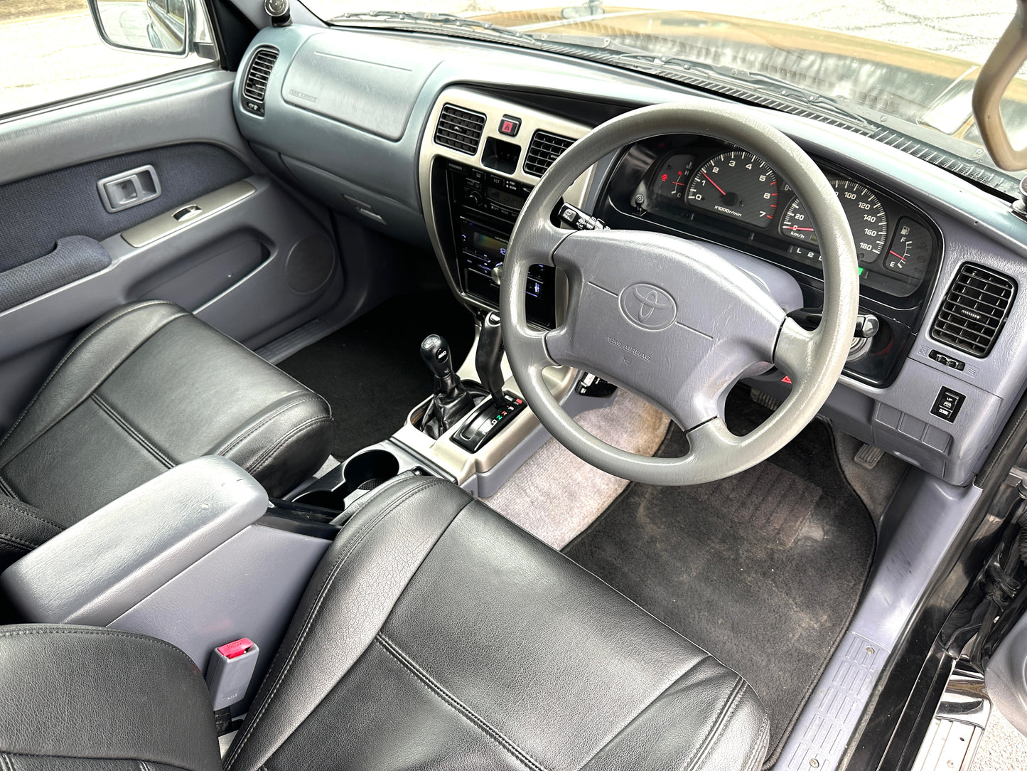 1999 TOYOTA HILUX SURF SSR-X RZN185