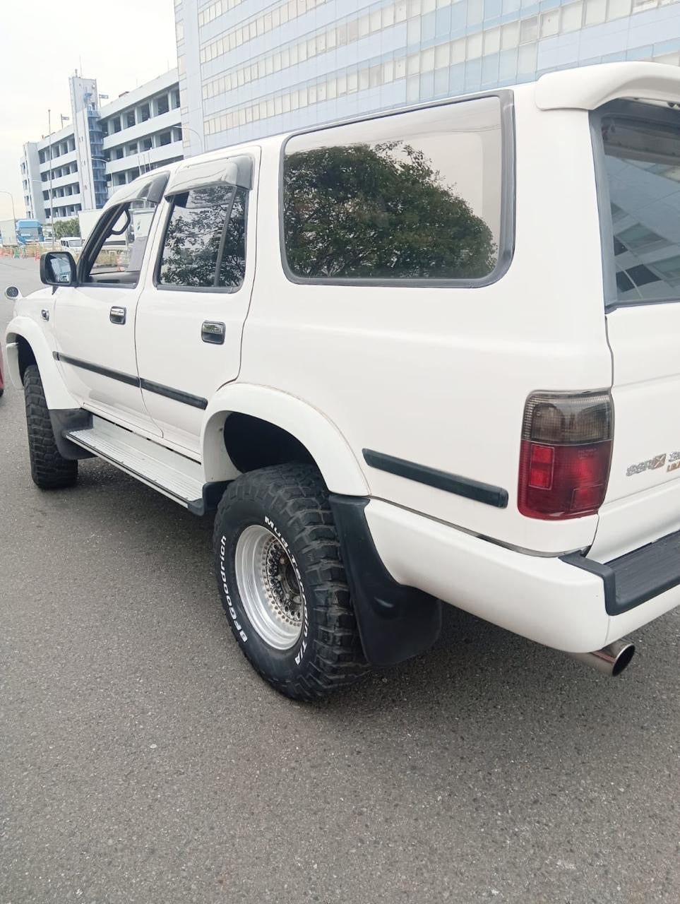 1995 TOYOTA HILUX SURF SSR-X LIMITED - 4WD - TURBO DIESEL
