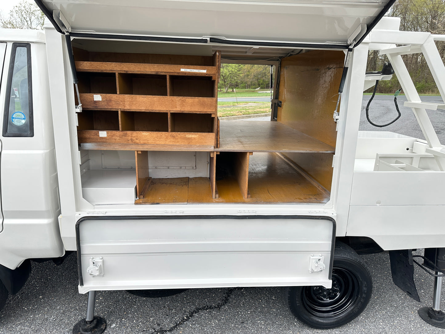 1997 TOYOTA LITEACE AICHI BUCKET TRUCK CM55