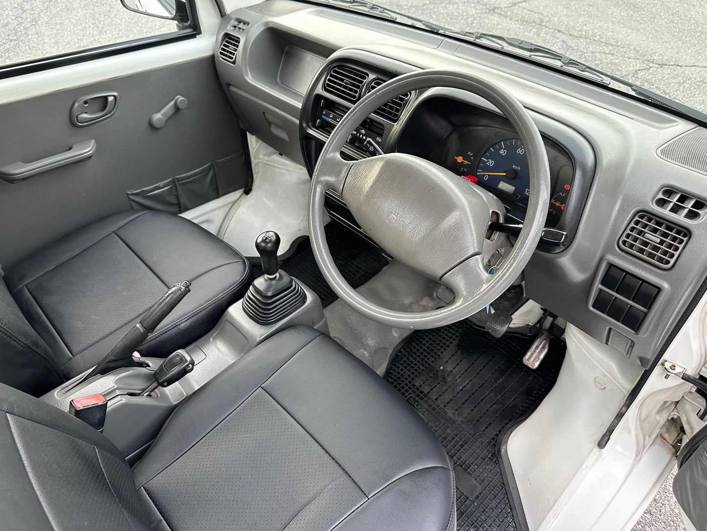 2000 SUZUKI CARRY 4WD - A/C - FUEL INJECTION
