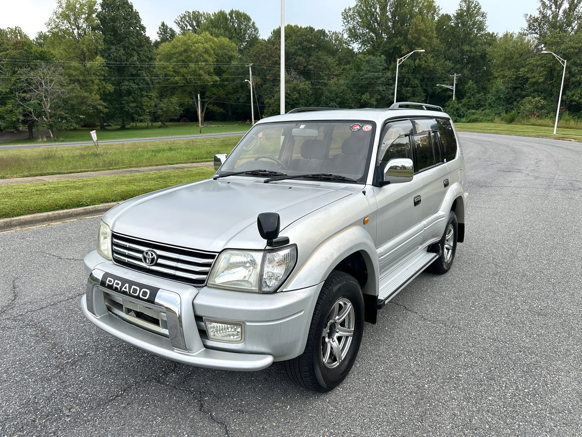 2000 Toyota Land Cruiser Prado TX Limited 4WD - 4 Cylinder Gasoline — LOT#904