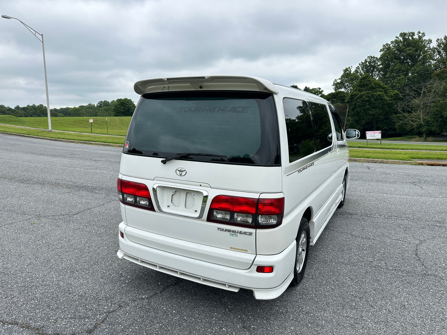 2000 TOYOTA TOURING HIACE - GASOLINE - 47,239 MILES — LOT#765