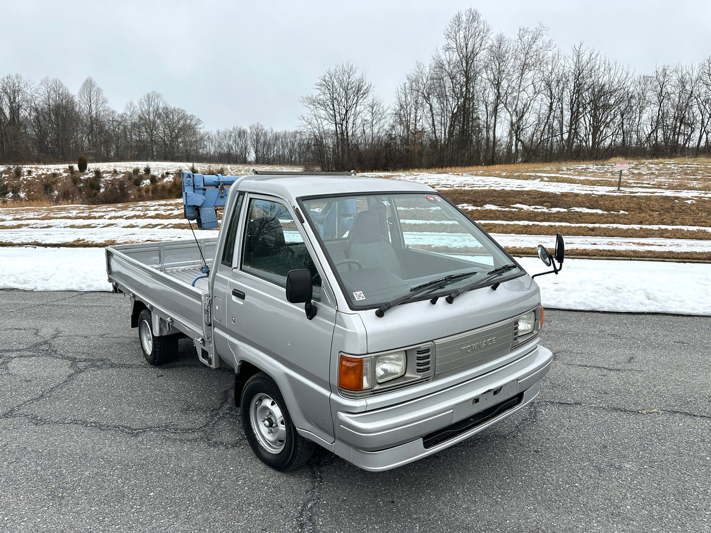 1996 TOYOTA TOWNACE CRANE TRUCK - DIESEL - A/C - 14k Miles — LOT#726